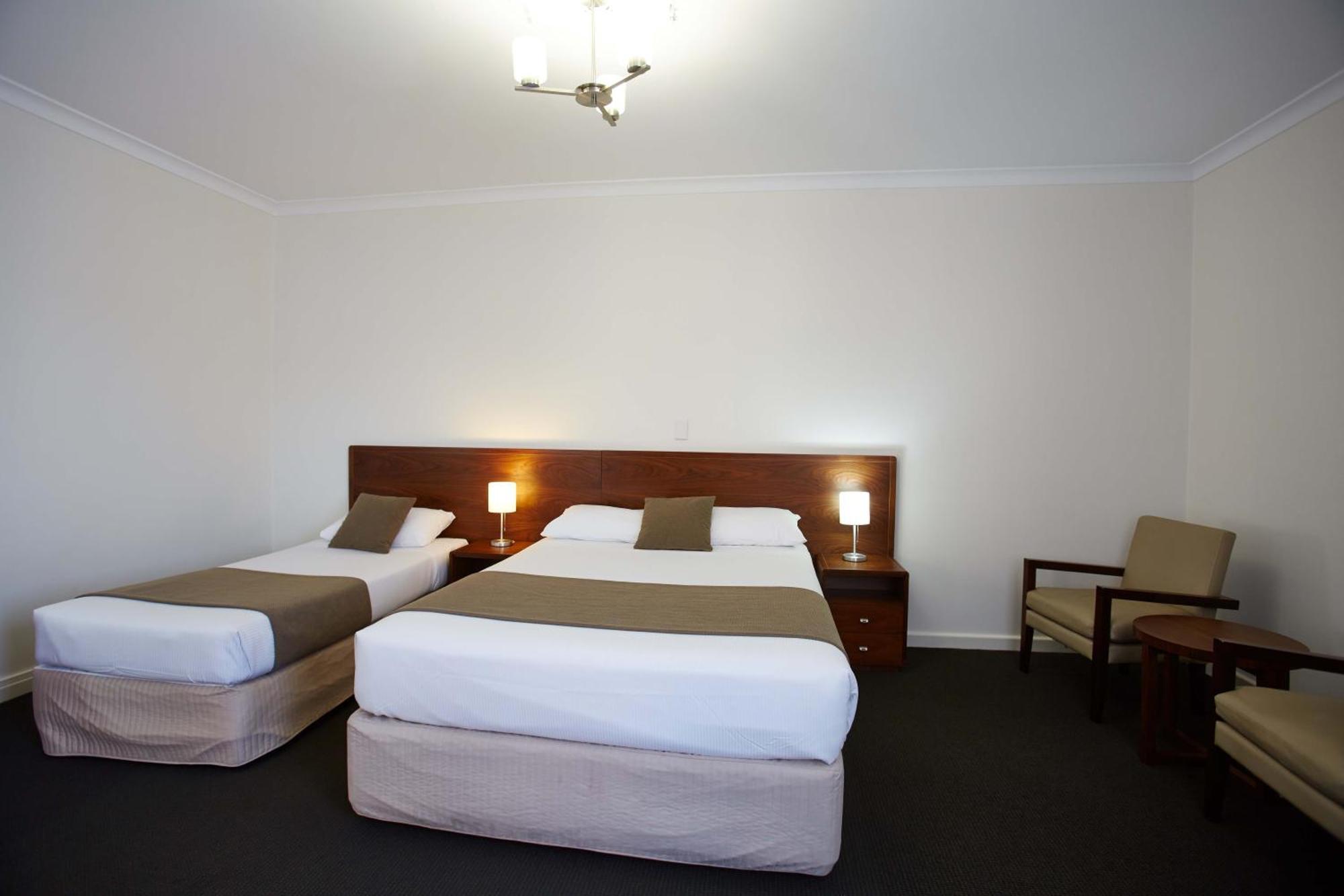 The Rose Hotel & Motel Bunbury Room photo